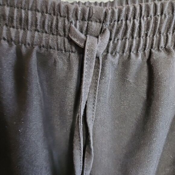 Alfred Dunner Women's 12 Black Pullon Pants Pockets rayon blend 26in inseam - Picture 2 of 11